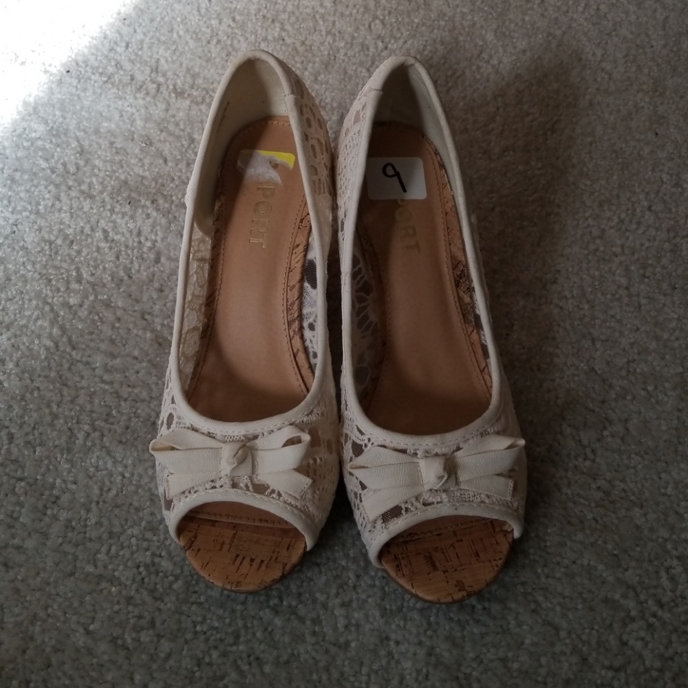 Macrame cream color wedges